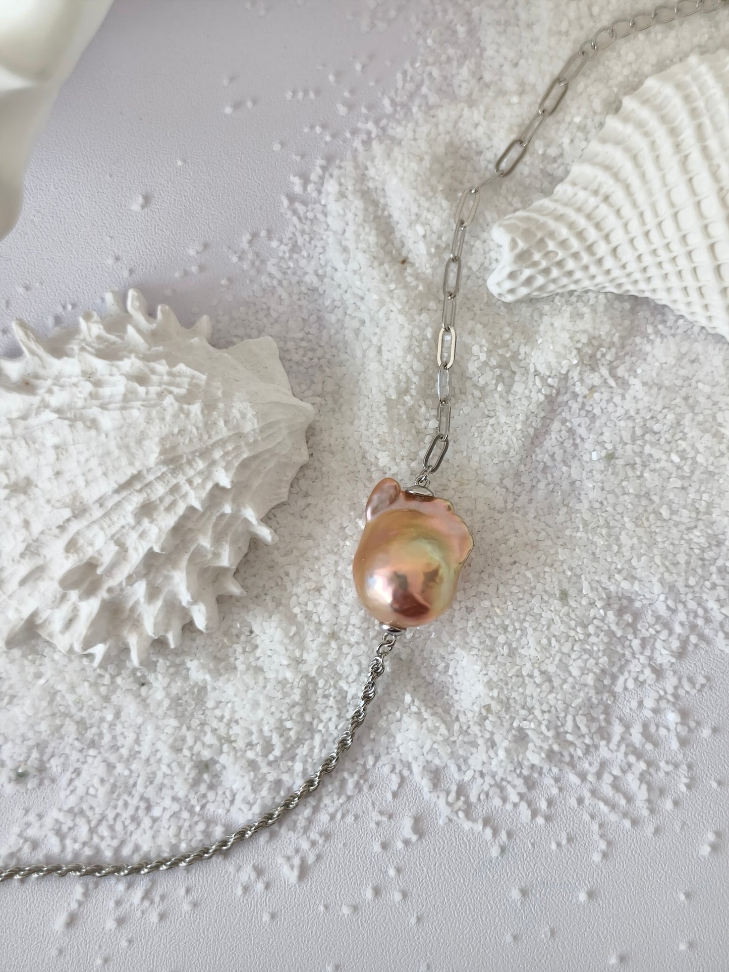 SKU : 202507252B - PearlBracelet